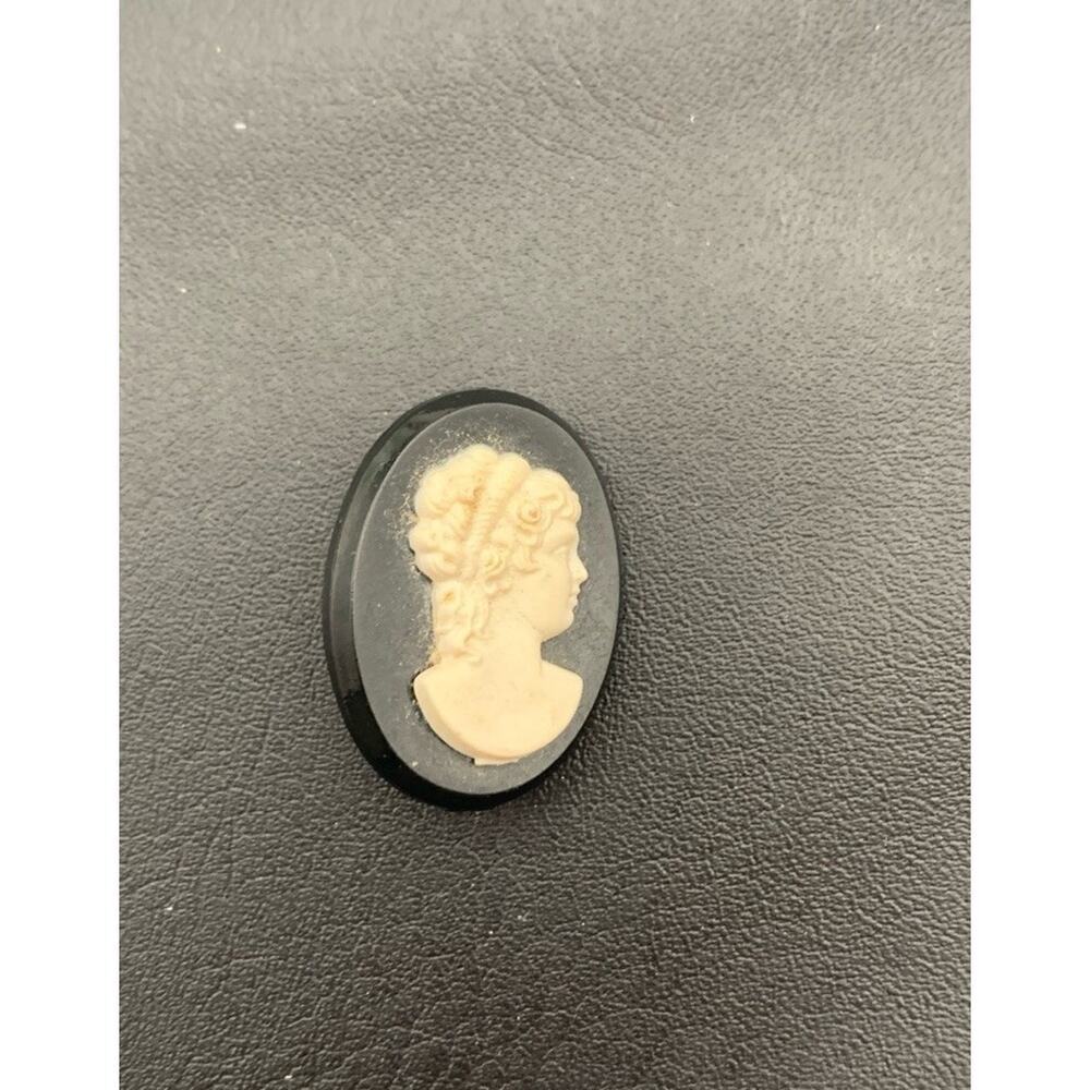 Vintage Black And Ivory Colored Resin Cameo Brooch